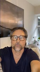 Growing a New Beard and Dealing with Mixed Reactions