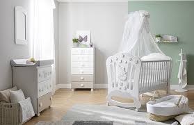 Informativer kaufberater modelle material und gesundheit sicherheitsaspekte bei windeln.de informieren & passende wickelkommode finden. Hochwertige Und Besondere Babymobel Babybett Und Wickelkommode Mit Niedlicher Dekoration