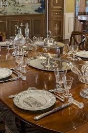 Vaisselle De La Salle A Manger La Maison Caillebotte Ville De Yerres Antique Table European Design Style Table Settings