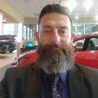 Tom Bellew's Instagram, Twitter & Facebook