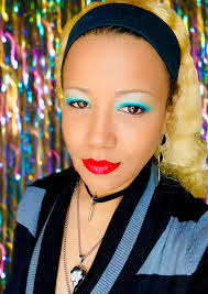 Stef Parker's Instagram, Twitter & Facebook