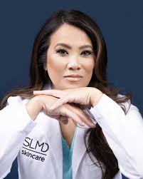 Dr. Pimple Popper: Breaking Out: Jaw Dropper