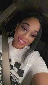 Alishia Echols's Instagram, Twitter & Facebook