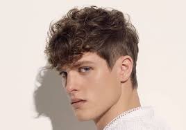 Dec 05, 2017 · come fare i capelli in 5 minuti tutorial ciuffo uomo 2018. Taglio Capelli Uomo 2020 15 Tagli Classici Moderni E Giovanili Donne Sul Web