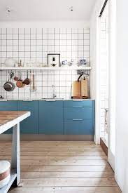 Maybe you would like to learn more about one of these? White Square Tiles A Great Alternative To Subway Tile Apartment Therapy