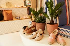 Women's ciao bella smoking slipper platform. Soludos Tests Retail Concept Wwd