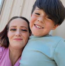 Are there any snow removal services available in Idaho Falls to help with  driveway snow?