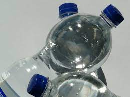 Bahaya botol air dalam kereta. Awas Sila Buang Air Mineral Yang Tertinggal Dalam Kereta Bahaya