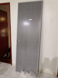 Jutaan iklan pintu terbaru ditayangkan setiap harinya di pintupedia. Pintu Pvc Woodgrain Grey Home Furniture Others On Carousell