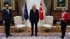 L'affront subi par ursula von der leyen à ankara fait polémique. Sofagate Eu Chief Ursula Von Der Leyen Blames Sexism For Turkey Chair Snub Bbc News