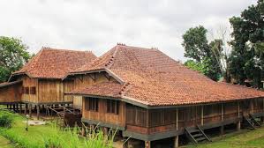 Salah satu rumah adat yang ada di bangka belitung ini ada yang dibangun di atas sungai musi, yakni rumah rakit limas. Filosofi Dan Penjelasan Rumah Adat Bangka Belitung Rumah Com