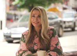 В первый раз вышла на сцену в пятилетнем возрасте. V Kakom Vozraste Olga Sumskaya Uznala Kak Poyavlyayutsya Deti