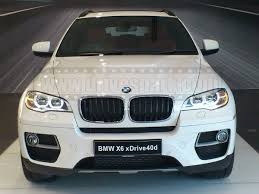 Although not a proper facelift, bmw fielded a new diesel engine lineup for 2010 and introduced the activehybrid version of the x6 in late 2009, dubbed the most powerful production hybrid in the world at the time. Bmw X6 India Review 2013 Bmw X6 Prices Announced Drivespark News