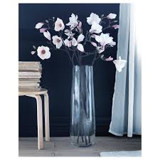 Berakna Vase Klarglas Hier Entdecken Ikea Osterreich Bodenvase Dekorieren Glasvasen Dekorieren Bodenvasen