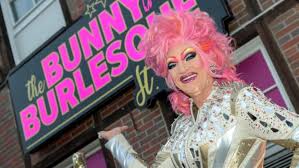 Wie sieht dragqueen olivia jones ungeschminkt aus? Hamburg Schleswig Holstein Olivia Jones Eroffnet Burlesque Club Auf Der Reeperbahn N Tv De