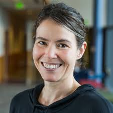 Elsa Hansen's Instagram, Twitter & Facebook