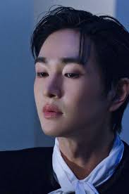 Onew departure from Gimpo ❤️ cutie #Onew #SHINee💎