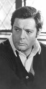 Born in fontana liri, a small village in the apennines, mastroianni grew up in turin and rome. Marcello Mastroianni Imdb