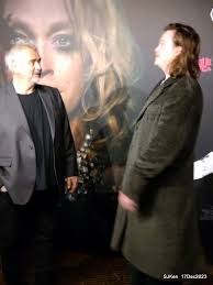 人犬》--- 苦痛的成長，忠狗伴同行。