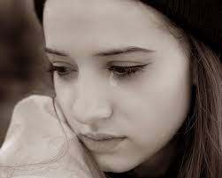 صور فتاة تبكي صورة مؤلمه حزينه صور حب