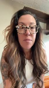 Can't think of anywhere else I'd rather be right now. My favorite parts,  besides the flowers? The unexpected butterfly. The hawk screech. The sound  of the clippers. The little things.✨ I'm so