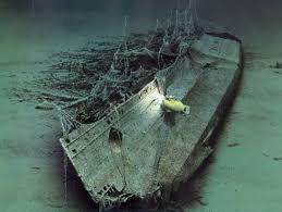 pin on abandoned underwater