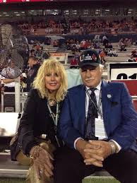 He is currently head coach of florida atlantic university. Billy Corben On Twitter Former Miami Hurricanes And Louisville Coach Howard Schnellenberger And Wife Beverly At Russellathbowl Http T Co Bzb5g78vft