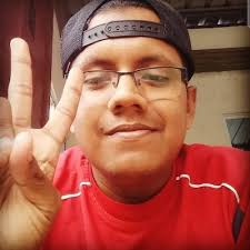 Byron Vera (@ByronVe100)