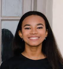 Teen Activist Giving Students Opportunities to Express Themselves Through  Art