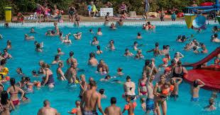 Op een tijd die jou uitkomt. Lange Zwembadverboden In Arnhem En Nijmegen Vormen Uitzondering Arnhem Gelderlander Nl