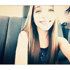 Alexis Pyatt's Instagram, Twitter & Facebook