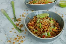 Pin Von Martina Schutz Auf Asia Thai Essen Thailandische Gerichte Gerichte Mit Nudeln