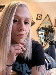 Doris Mcvey's Instagram, Twitter & Facebook