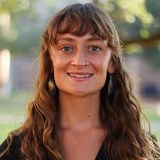 Lily Crane's Instagram, Twitter & Facebook