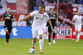 Fortuna Dusseldorf Florian Neuhaus Bleibt Bis Sommer