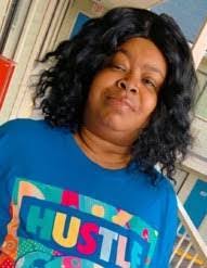 Tara Liles's Instagram, Twitter & Facebook