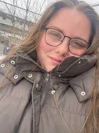 Hello beautiful people! My name is Madison but everyone calls me Mads. I'm  21 & I'm from Georgia. I'm looking for a pen pal (or a few) who would be  willing to