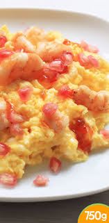 Recette œufs Brouilles Aux Crevettes Sautees Chili Sauce Et Graines De Grenade 750g Recette Recettes De Cuisine Crevettes Sautees Recette Oeufs Brouilles