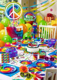 Decorate your home with tie dye party decorations like paper lanterns, hanging fans, pennant banners, and balloons. Pin On Party