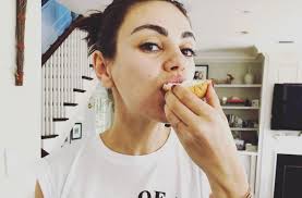 Mila kunis was born milena kunis in the ukrainian city of chernivtsi on august 14, 1983. Mila Kunis Rumor Actress Shocking Weight Loss Allegedly Resulted From Stress Over Demi Moore S Tell All Book That Mentioned Ashton Kutcher Econotimes