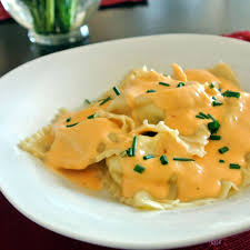 Crab Ravioli With Saffron Sauce Saffron Sauce Recipes Crab Ravioli Recipes