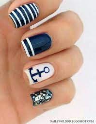 Se caracteriza por el uso de pañuelos. Marineras Cruise Nails Nautical Nails Anchor Nail Designs