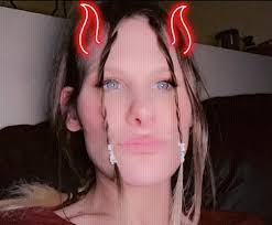 Val**** Rob***** from Glace Bay 🍵