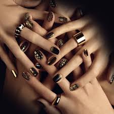 07 of 30 teal + gold Black Gold Nail Design Fmag Com