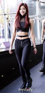 Other East Asian Idol Besides Tzuyu With Impressive Hip To Waist Proportions Random Onehallyu