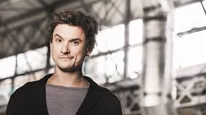 Teda.pokud si neuděláte druhý dítě jako stand up komik na stojáka tomáš měcháček. Kotek Kvuli Nehode Prisel O Roli Zdravi Je Prednejsi Vzkazuji Mu Tvurci Idnes Cz