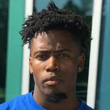 Dee Willis (@deetwill)