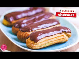 Recette Des Eclairs Au Chocolat De La Pate A Choux Garnie D Une Succulente Creme Patissiere Et En 2020 Recette Eclair Au Chocolat Eclair Au Chocolat Recette Chocolat