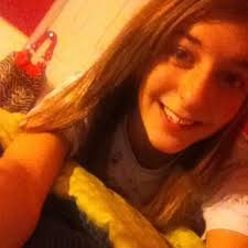 Hailey Marie Doss ✌ (@haileybezfresh)