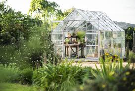 Tous nos produits sont fabriqués en europe avec des certifications, ce ne sont · quelle taxe pour son abri de jardin ? Quelle Est La Reglementation Pour Une Serre De Jardin Gamm Vert